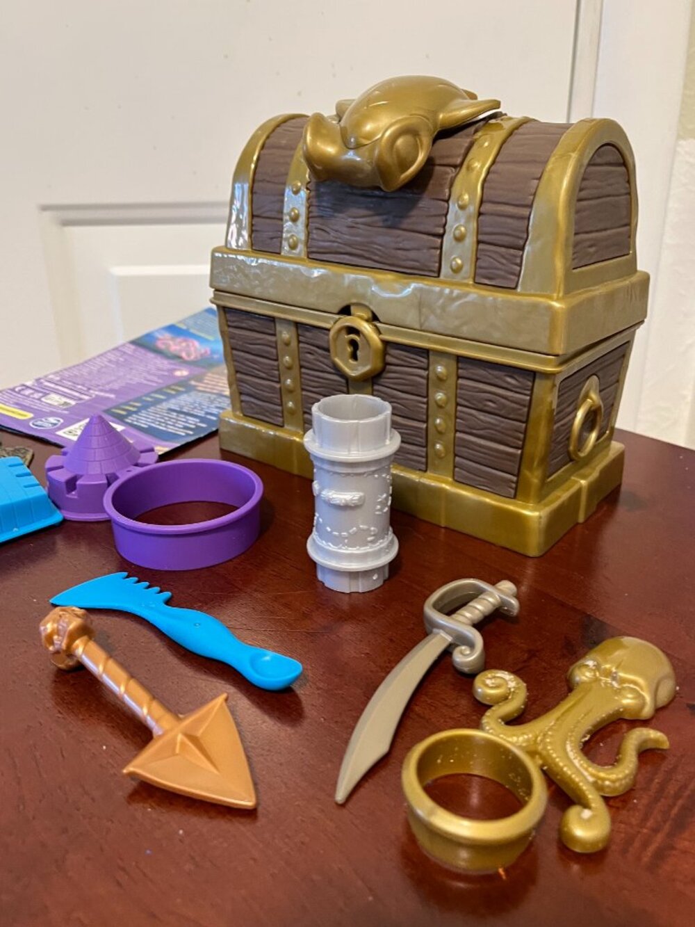 MUST BE BUNDLED - Kinetic Sand - Treasure Chest Set (toy only, no sand included)